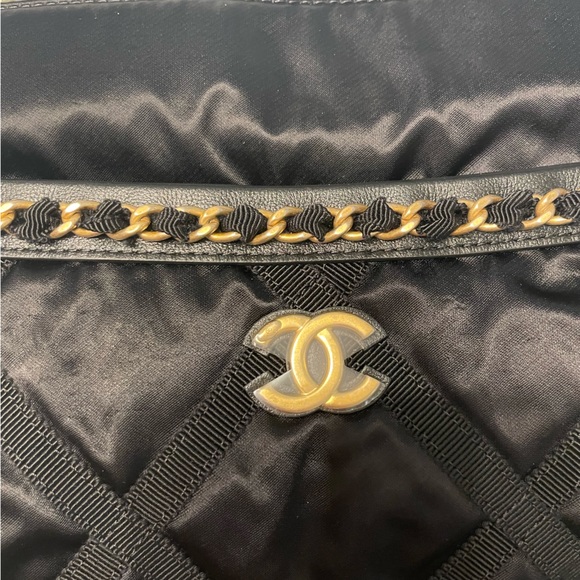 BNIB Chanel black grosgrain nylon foldable tote/clutch quilted gold brand new - Picture 9 of 16